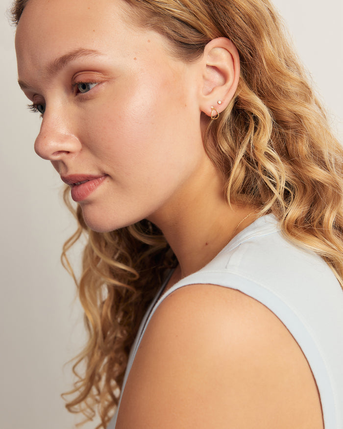 Diamond Solitaire Split Huggies || option::14K Solid Gold