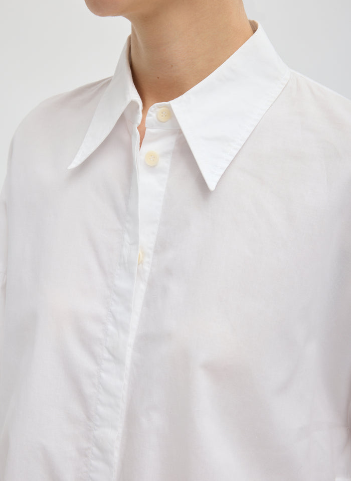 White Gabe Oversized Shirt - closeup of collar