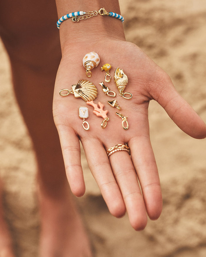 Goldfish Parker Charm || option::18K Gold Plated || set::fisherman-charm-stl