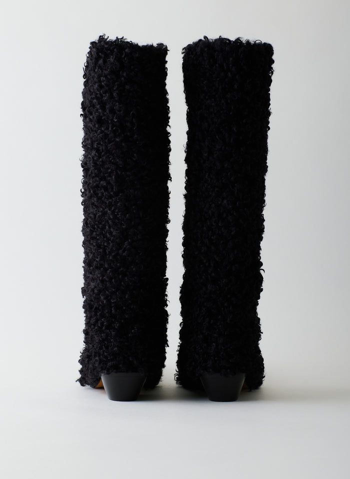 Black-04