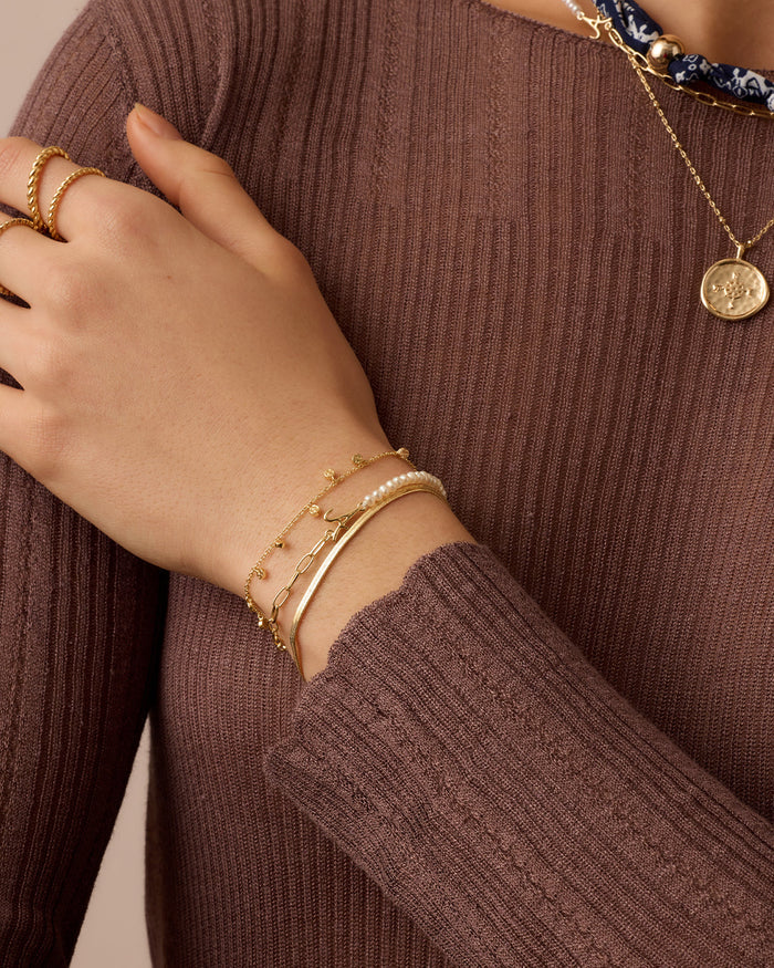 Lou Pearl Alphabet Bracelet || option::18K Gold Plated, A