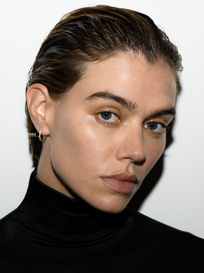 PAVÉ HUGGIE EARRING IN MOISSANITE, 18K GOLD VERMEIL