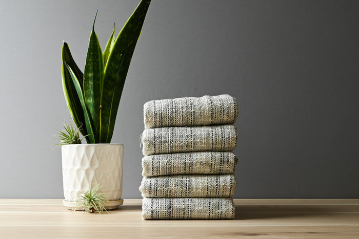 Reem Linen Hand Towel