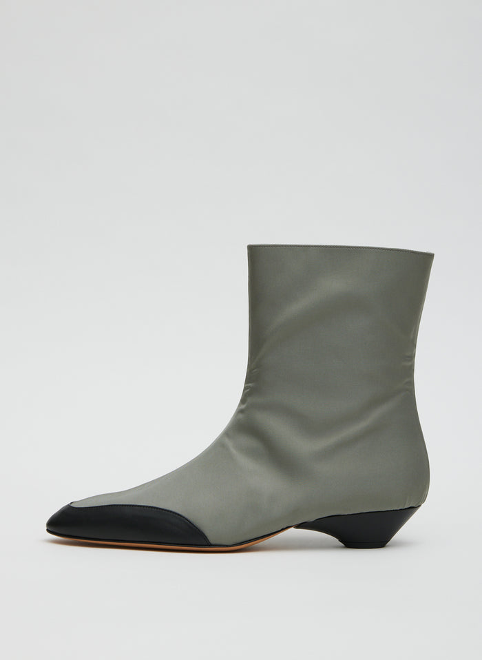 Grey/Black-1