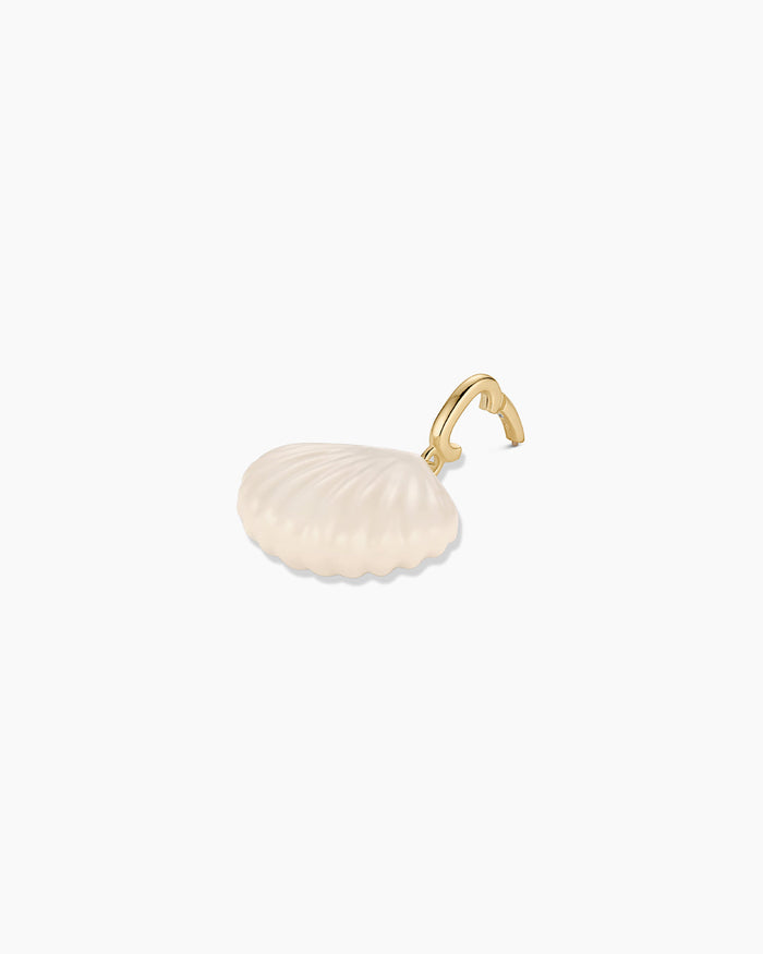 Scallop Enamel Parker Charm || option::18K Gold Plated, Cream